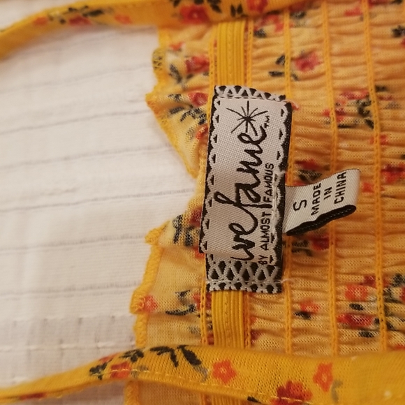 NWT Almost Famous Stretchy Floral Halter Tank Top, Orange Yellow color, size S - Picture 4 of 8